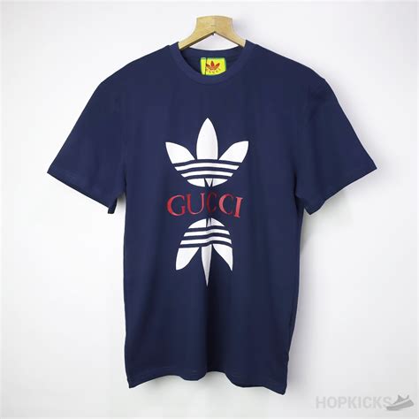 tenis adidas colaboracion gucci|gucci adidas t shirts.